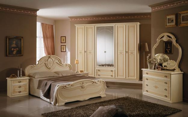 dormitor cu mobilier din italia