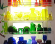 decorati-cu-obiecte-din-sticla-colorata